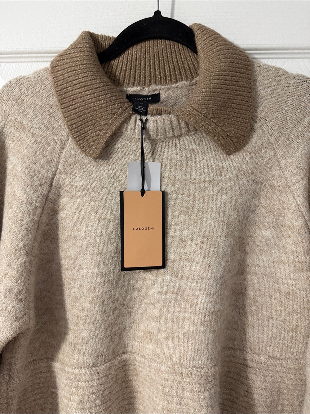 Halogen Beige Crewneck Sweater with Contrasting Tan Collar